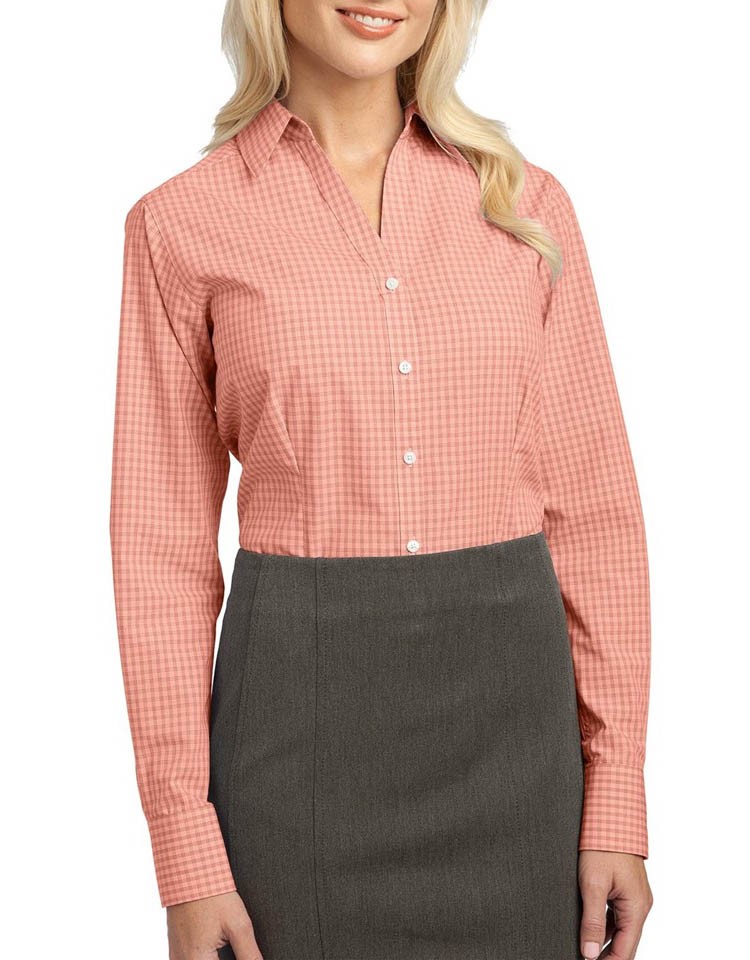 Port Authority® Blusa manga larga con patrón a cuadros, anti-arrugas. L639 anaranjado