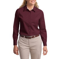 Port Authority® blusa de manga larga anti-arrugas, perfecta para la jornada laboral. L608 borgoña