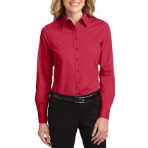 Port Authority® blusa de manga larga anti-arrugas, perfecta para la jornada laboral. L608 rojo