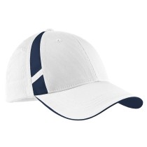 Sport-Tek® gorra bicolor de algodón con laterales de malla. STC12 azul marino/blanco