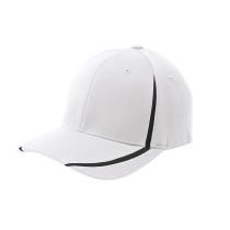 Sport-Tek® Gorra estructurada de perfil medio, bicolor. STC16 blanco/negro