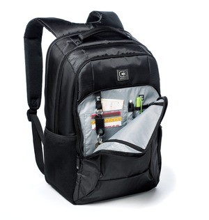 OGIO® Roamer Pack. Mochila para ejecutivos y viajeros frecuentes. 110172 negro