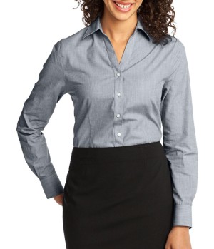 Port Authority® blusa crosshatch de manga larga, agradable textura y fácil cuidado. L640 azul marino